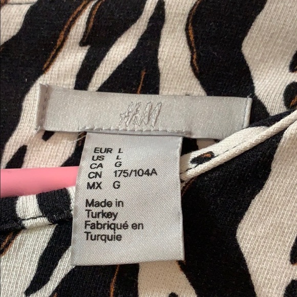 Zebra print mid length dress - Picture 2 of 4